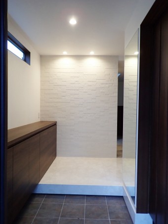 新築戸建てータイルで高級感をプラス 新築戸建てータイルで高級感をプラス